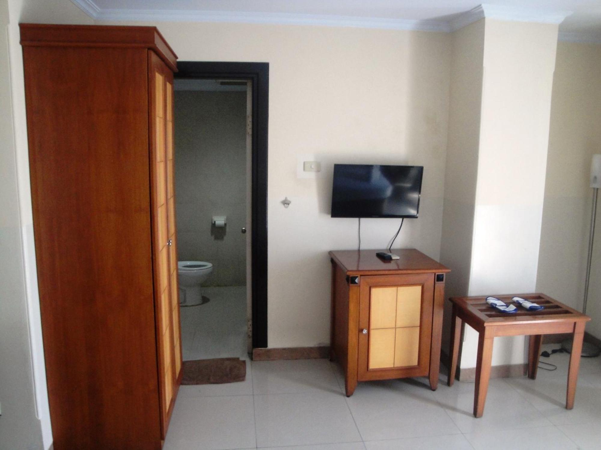 Hotel Celebes Manado Habitación foto